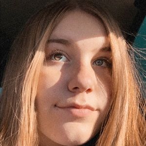 Meet your Posher, Elly